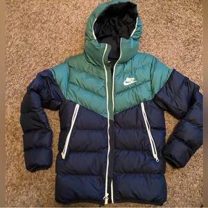Nike Windrunner Puffer Jacket mens Small